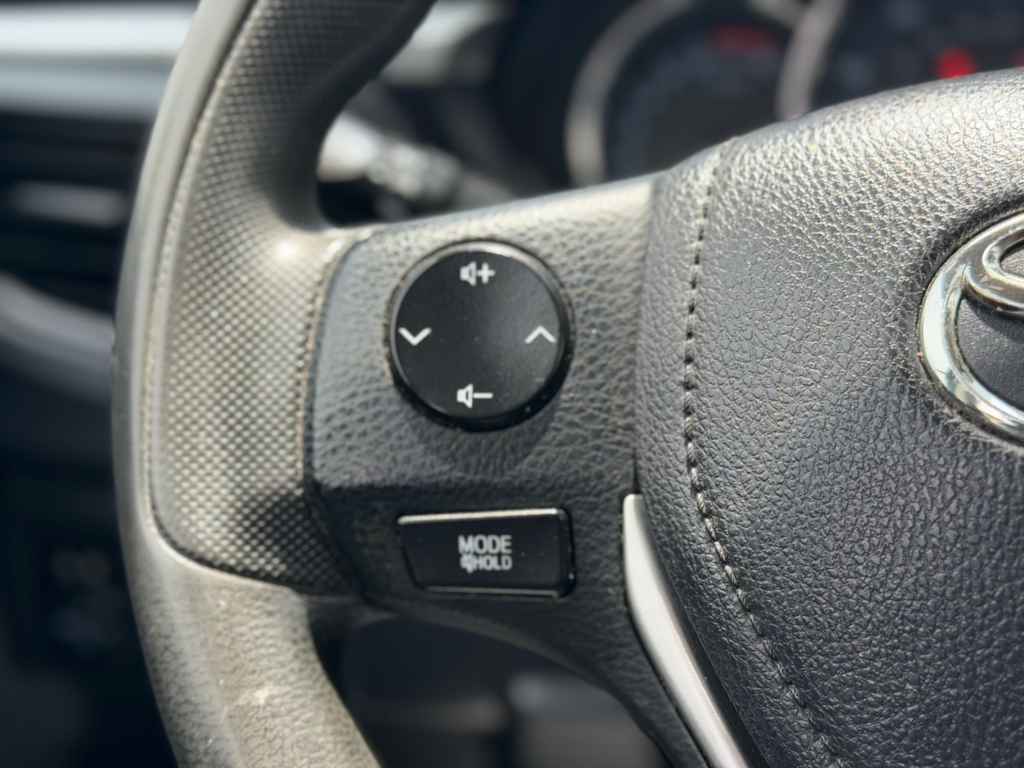 2015 Toyota Corolla L 4-Speed AT