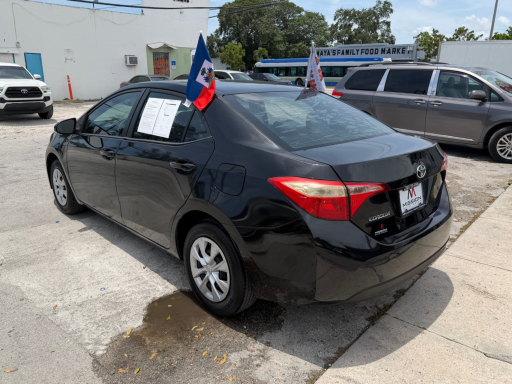 2015 Toyota Corolla L 4-Speed AT