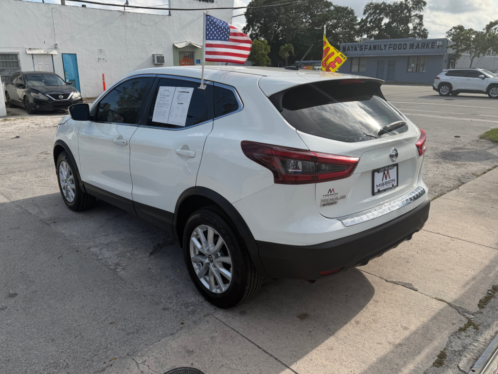 2021 Nissan Rogue Sport S