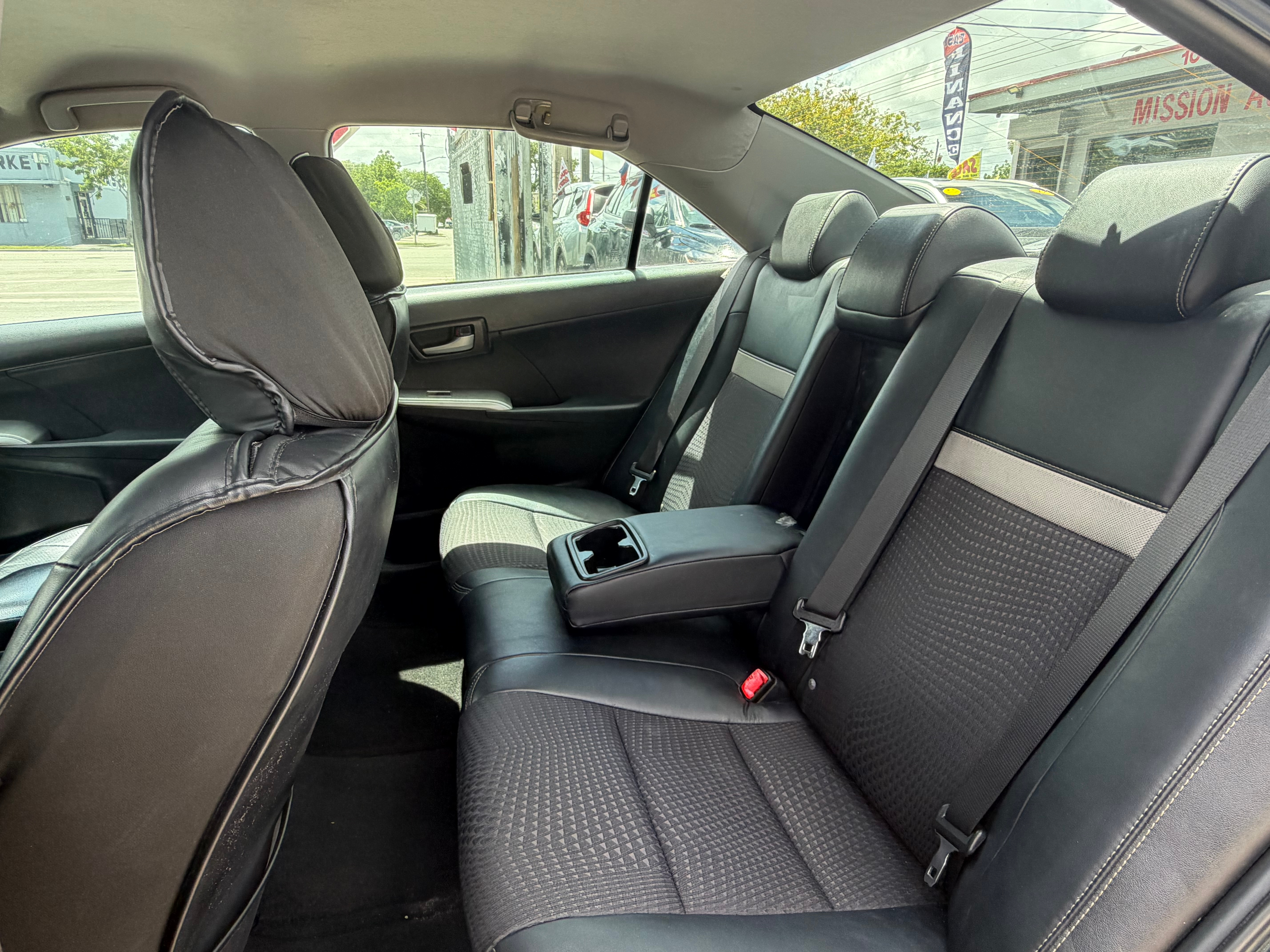 2012 Toyota Camry SE - Photo 37