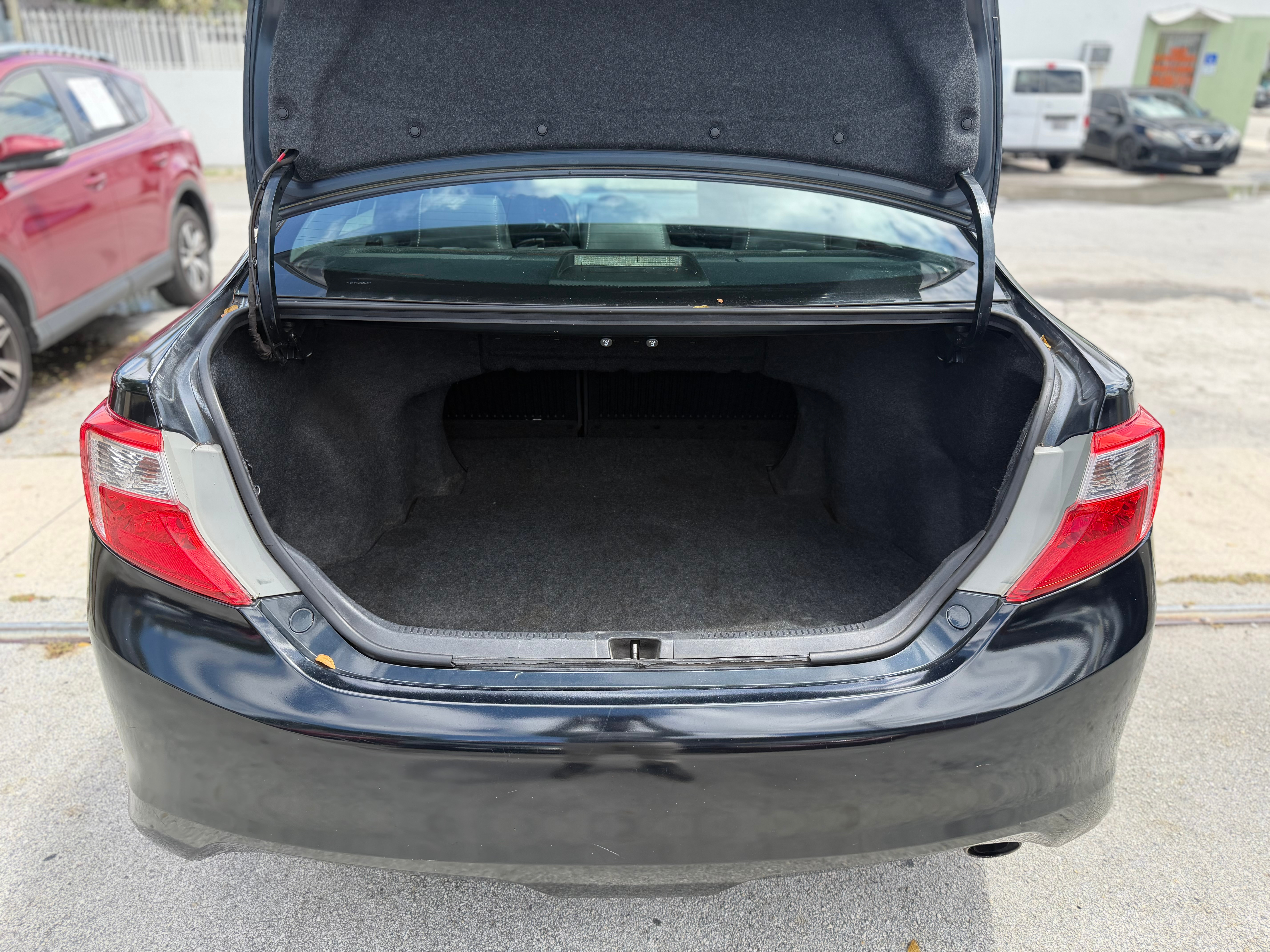 2012 Toyota Camry SE - Photo 36