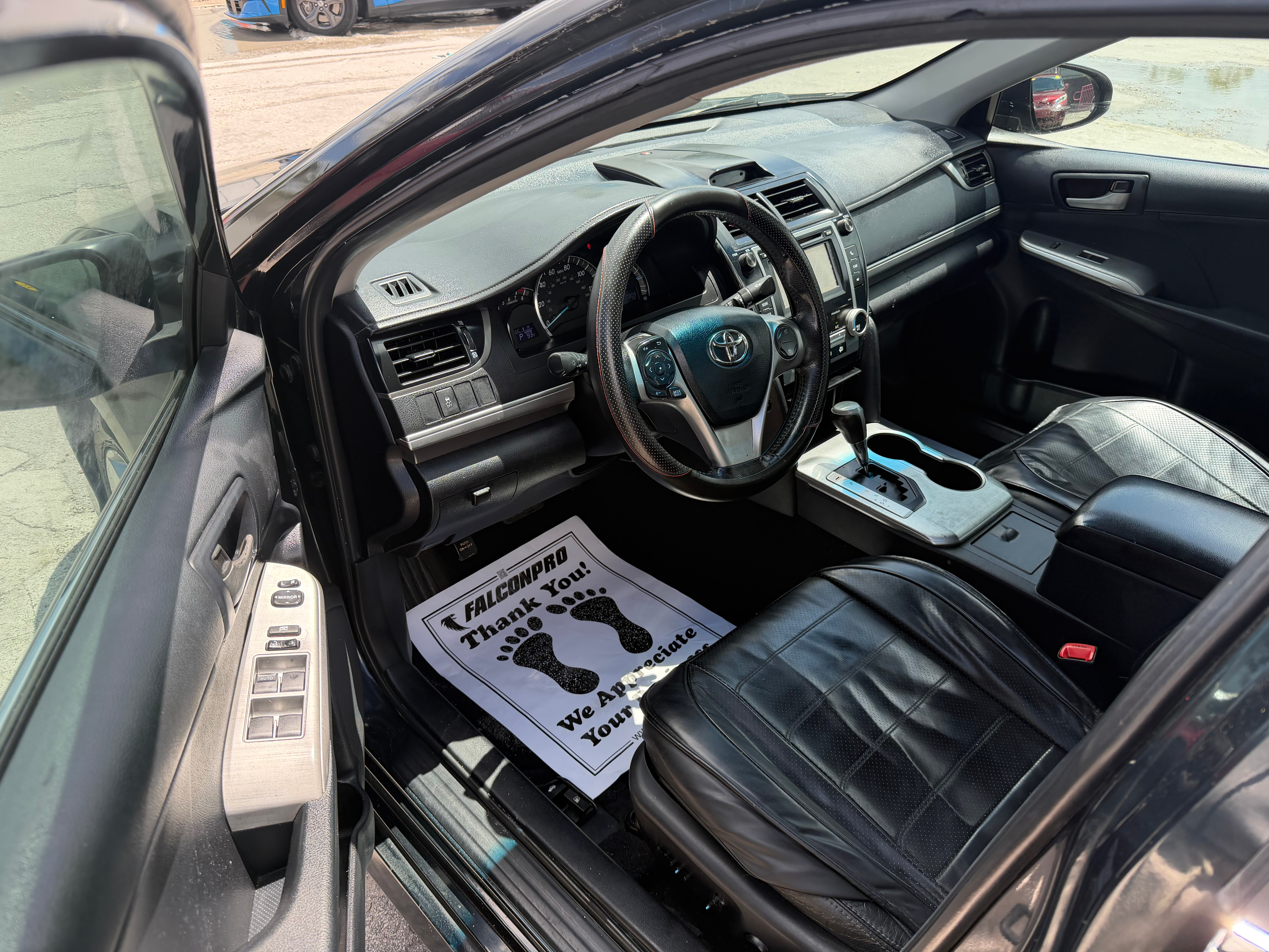 2012 Toyota Camry SE - Photo 29