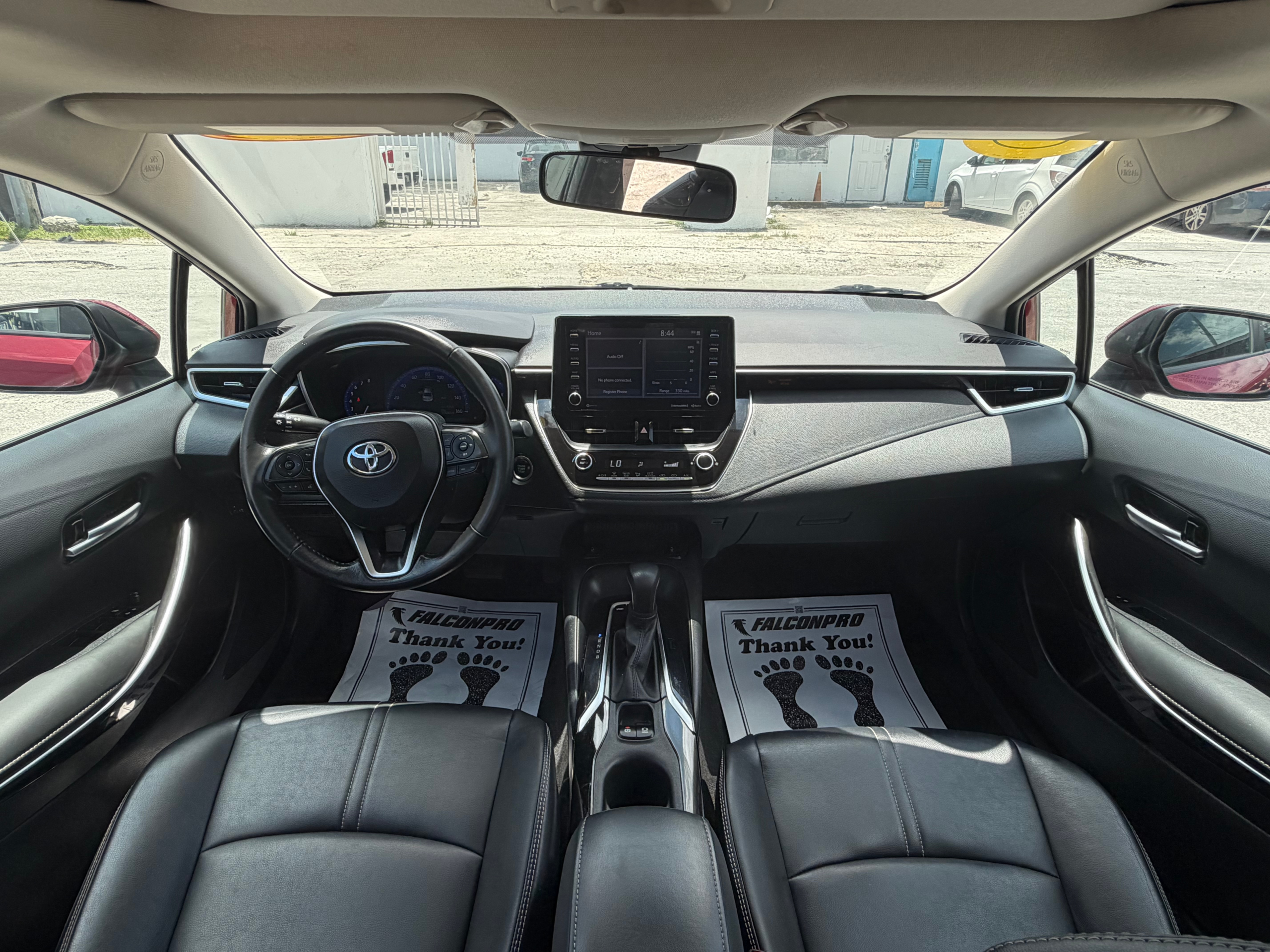 2022 Toyota Corolla XLE - Photo 10