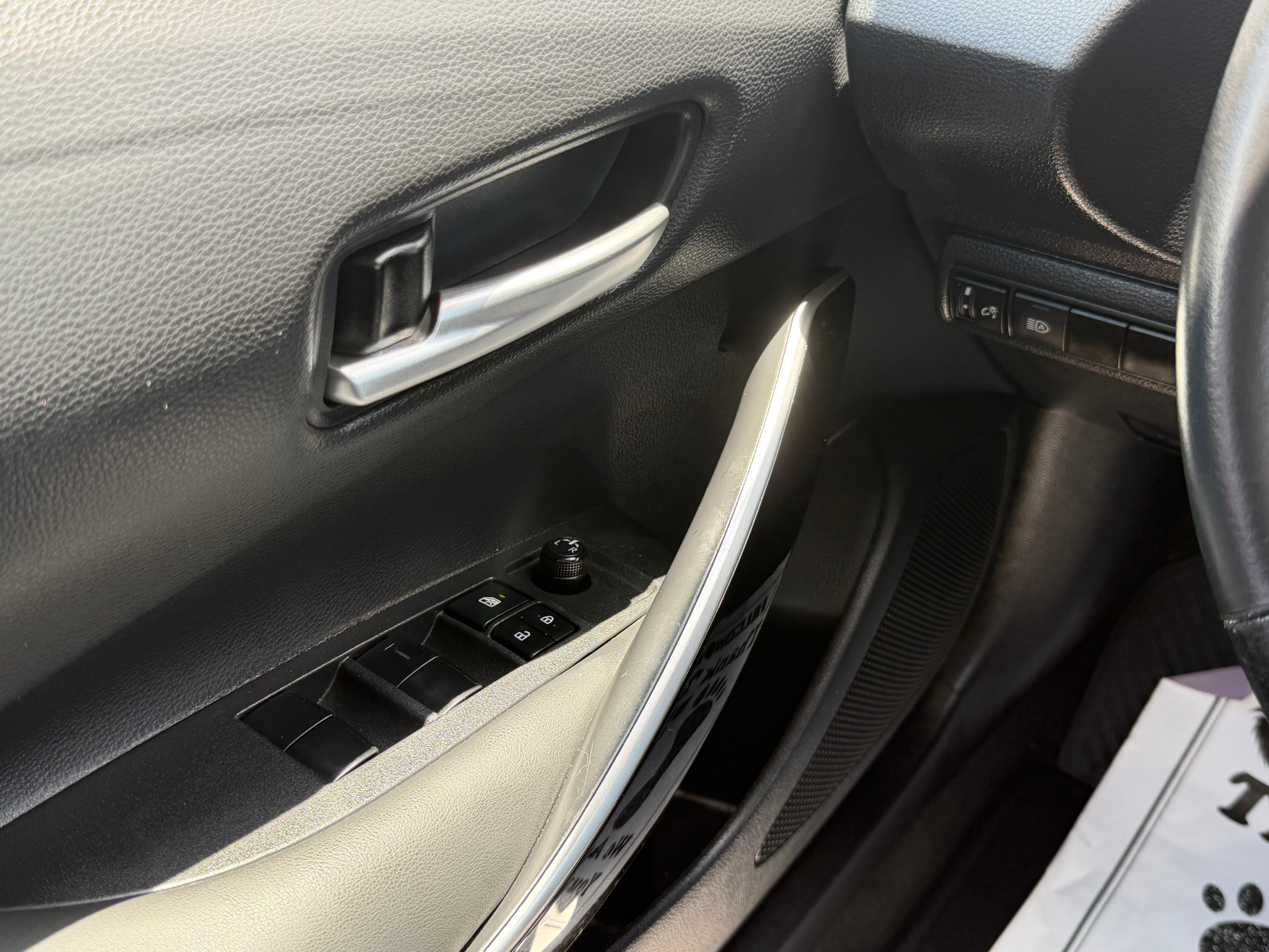 2022 Toyota Corolla XLE - Photo 23
