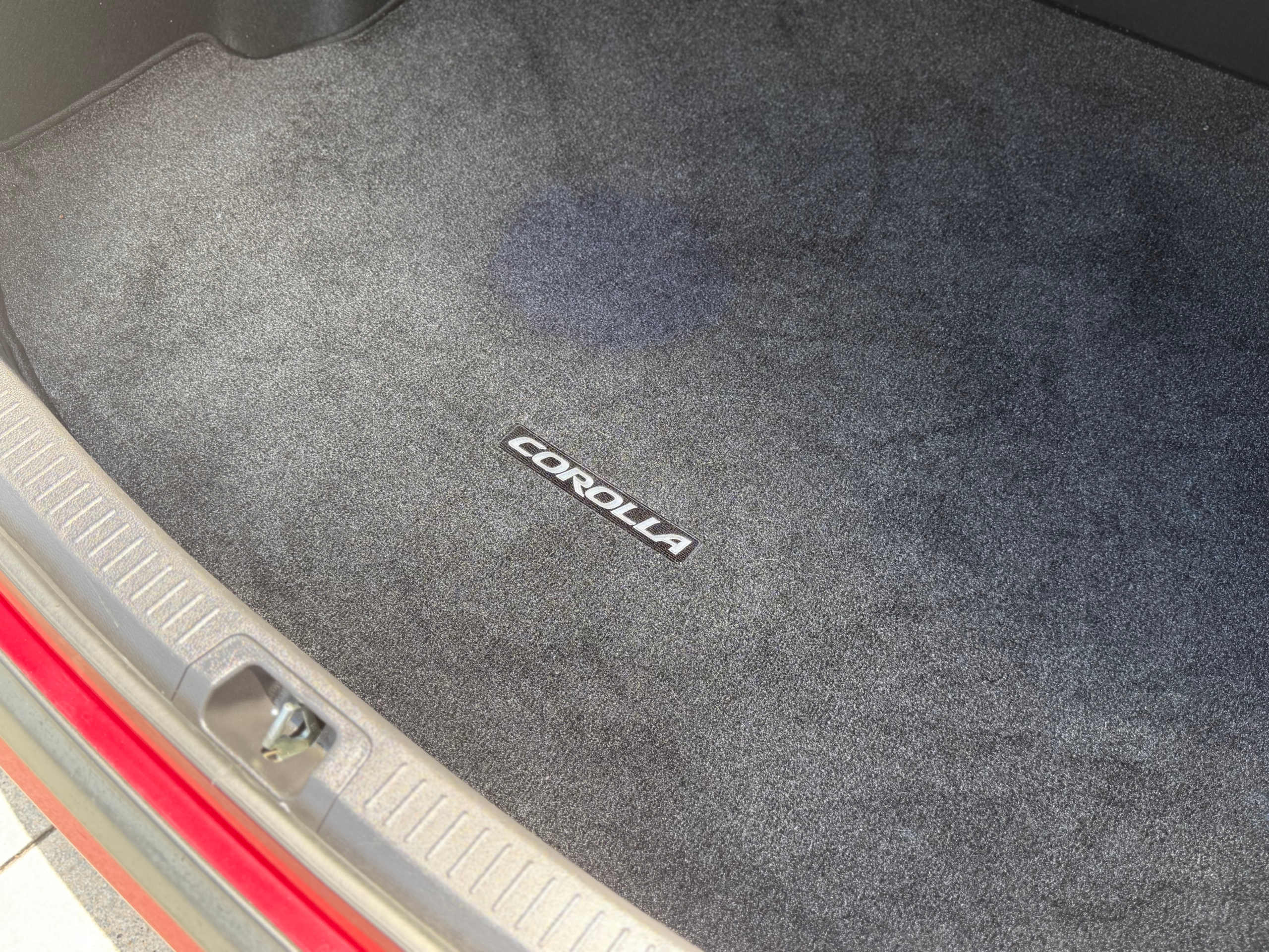 2022 Toyota Corolla XLE - Photo 28