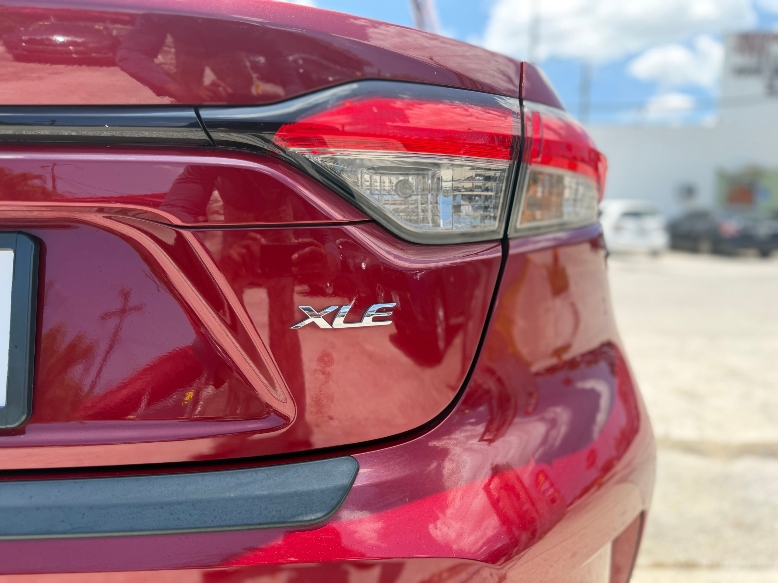 2022 Toyota Corolla XLE - Photo 9