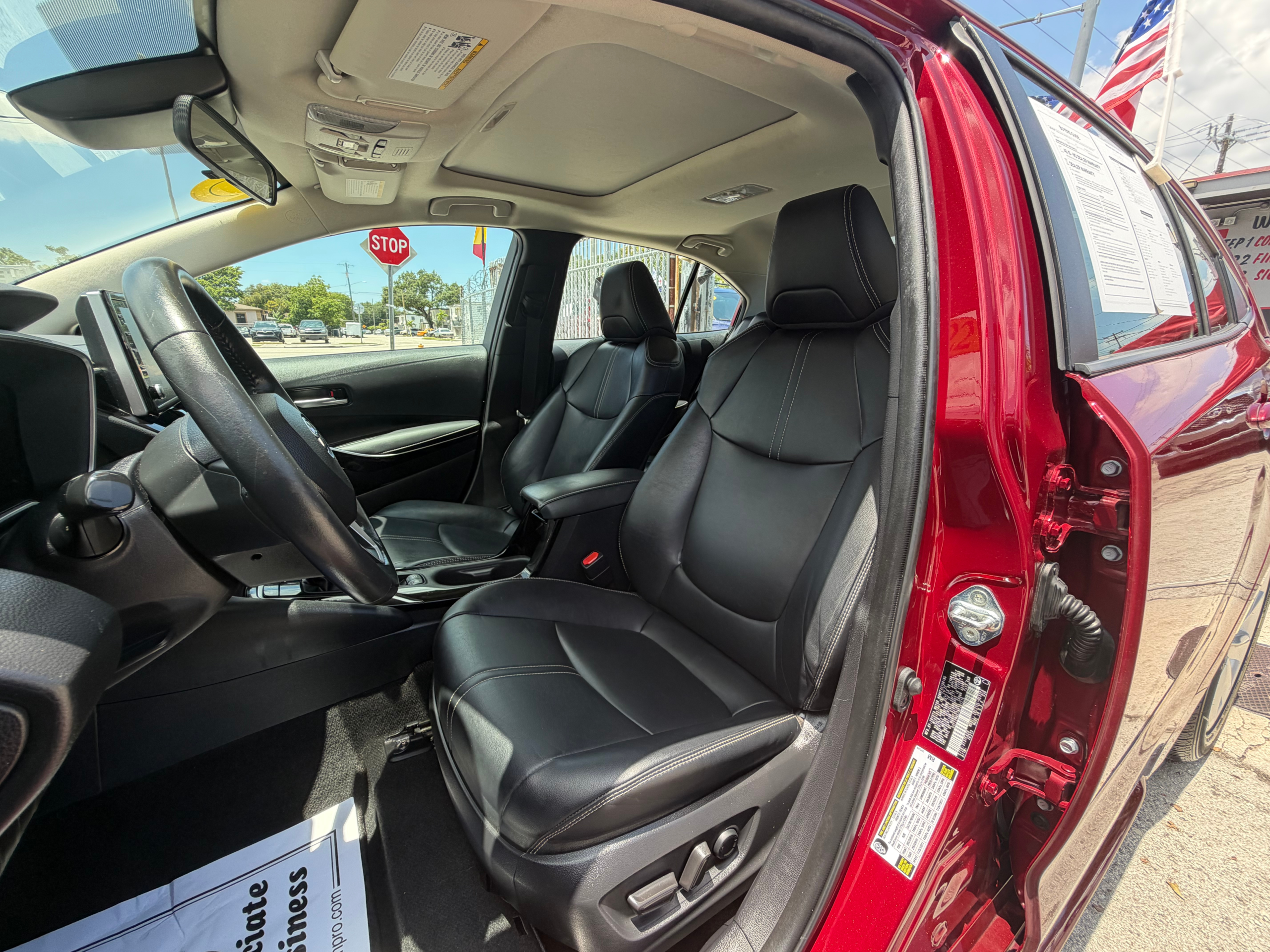 2022 Toyota Corolla XLE - Photo 21